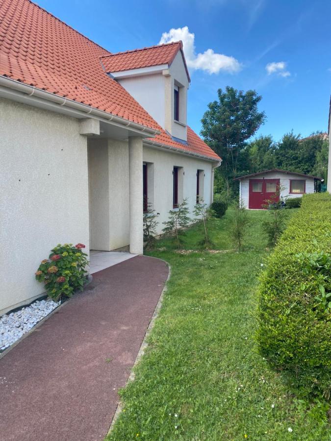 Bed and Breakfast Aux Charmes Isques Экстерьер фото