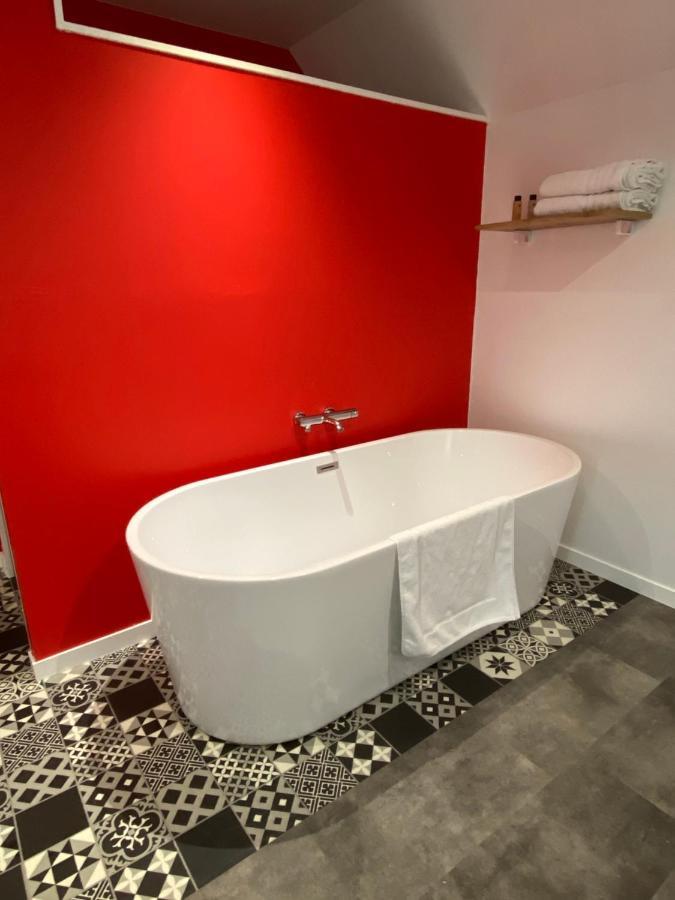 Bed and Breakfast Aux Charmes Isques Экстерьер фото