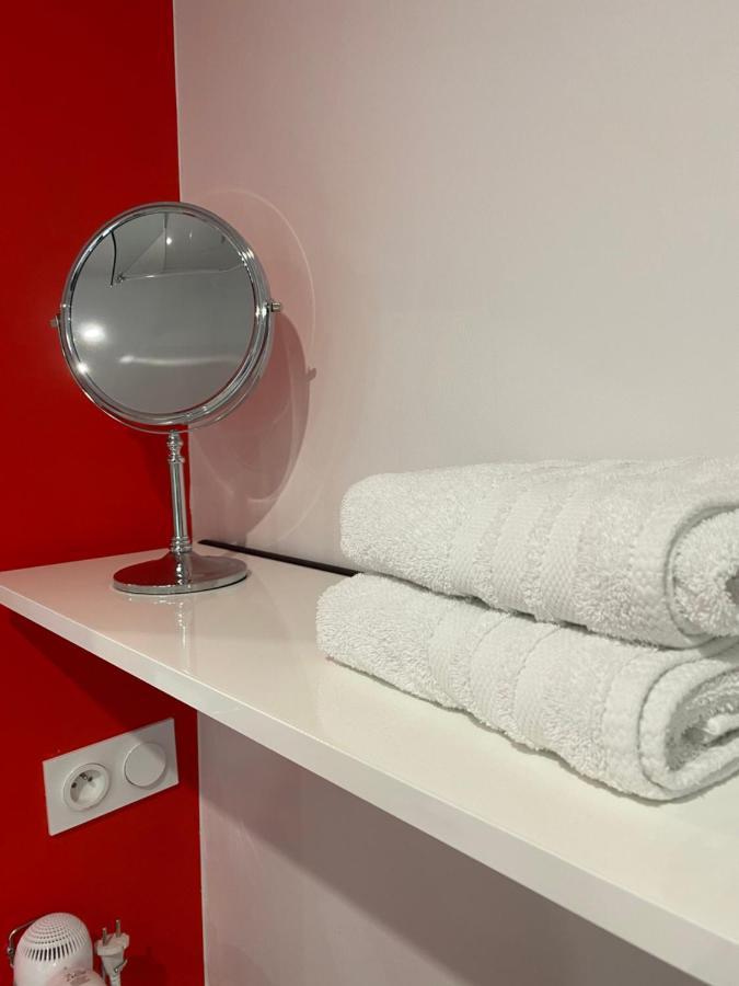 Bed and Breakfast Aux Charmes Isques Экстерьер фото