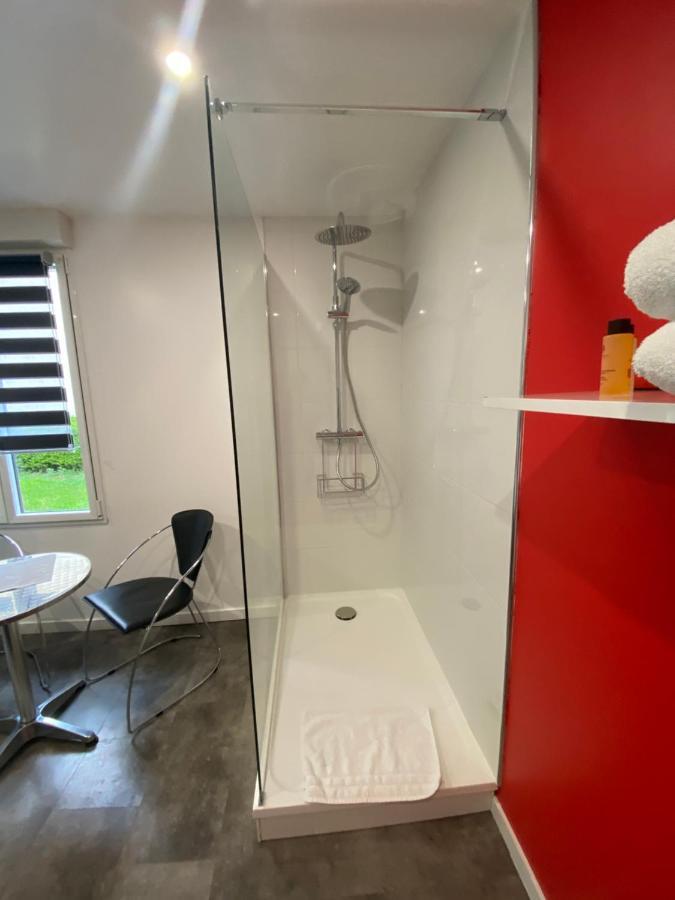 Bed and Breakfast Aux Charmes Isques Экстерьер фото