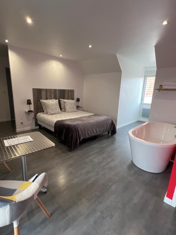Bed and Breakfast Aux Charmes Isques Экстерьер фото