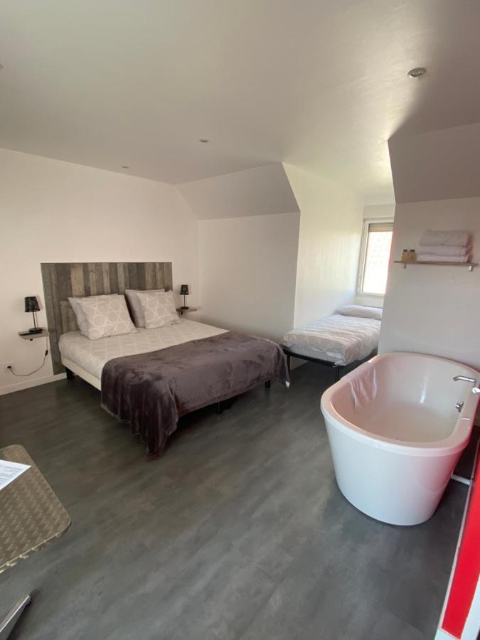 Bed and Breakfast Aux Charmes Isques Экстерьер фото