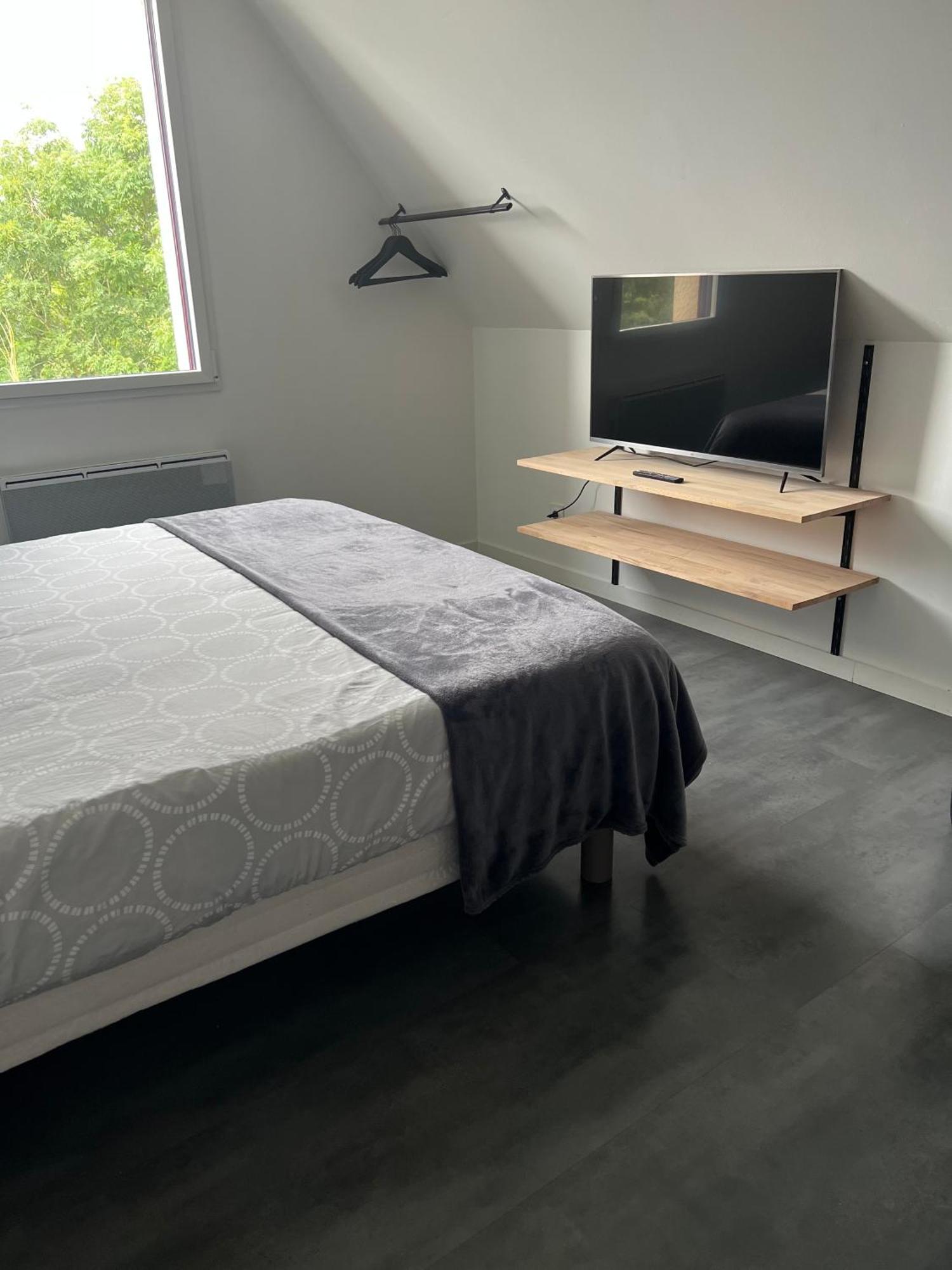 Bed and Breakfast Aux Charmes Isques Экстерьер фото